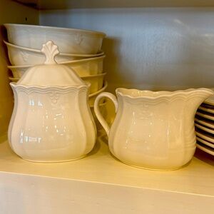Lenox Casual Elegance Cream Sugar and Creamer Set like new never used